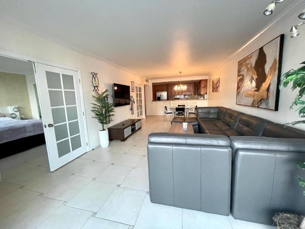 סאני איילס ביץ' Miami Beach Collins Ave Apartments Free Parking מראה חיצוני תמונה