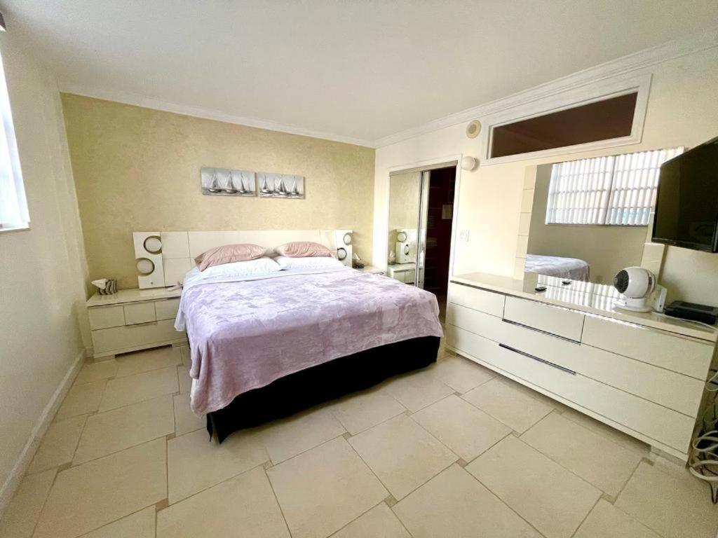 סאני איילס ביץ' Miami Beach Collins Ave Apartments Free Parking מראה חיצוני תמונה
