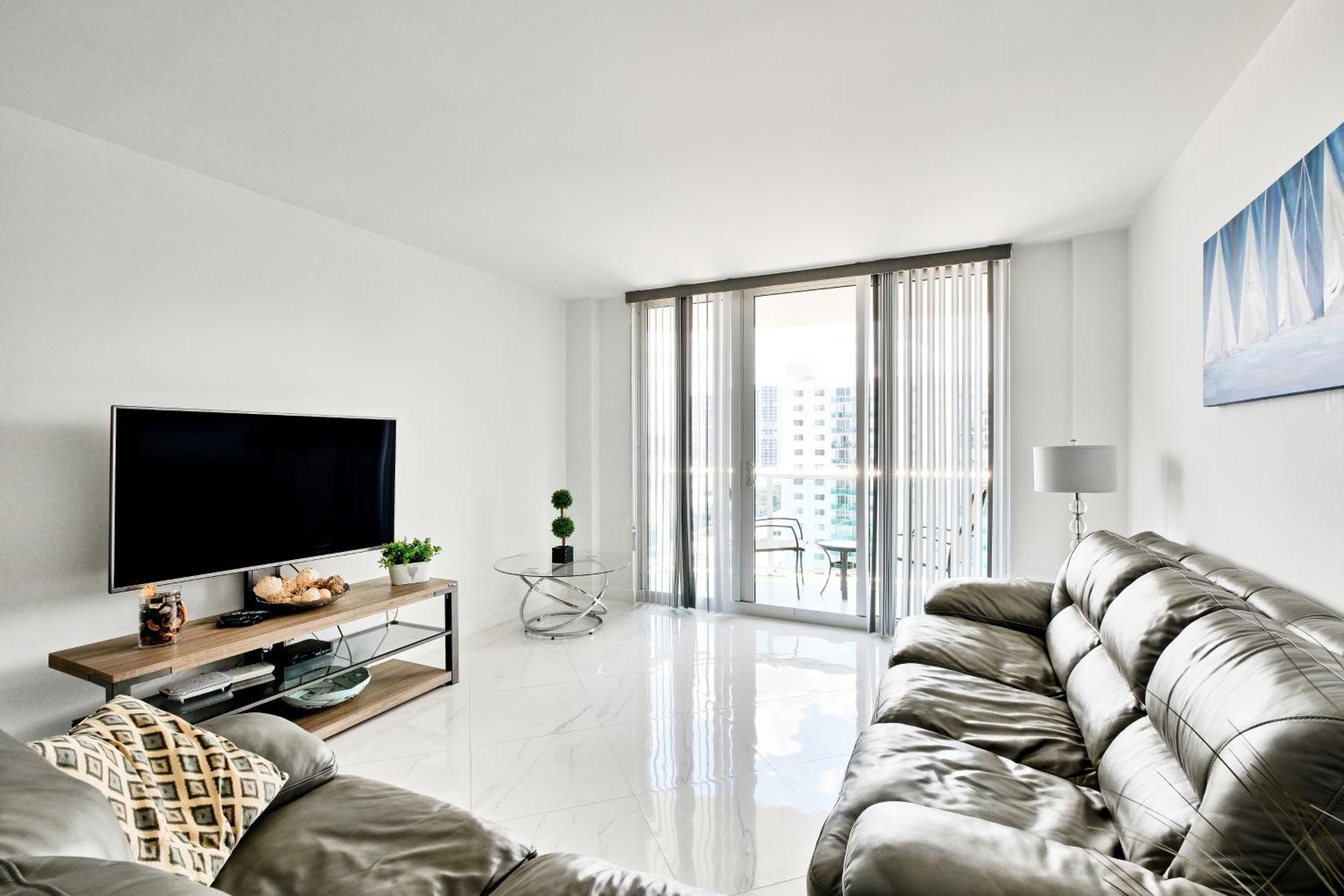 סאני איילס ביץ' Miami Beach Collins Ave Apartments Free Parking חדר תמונה