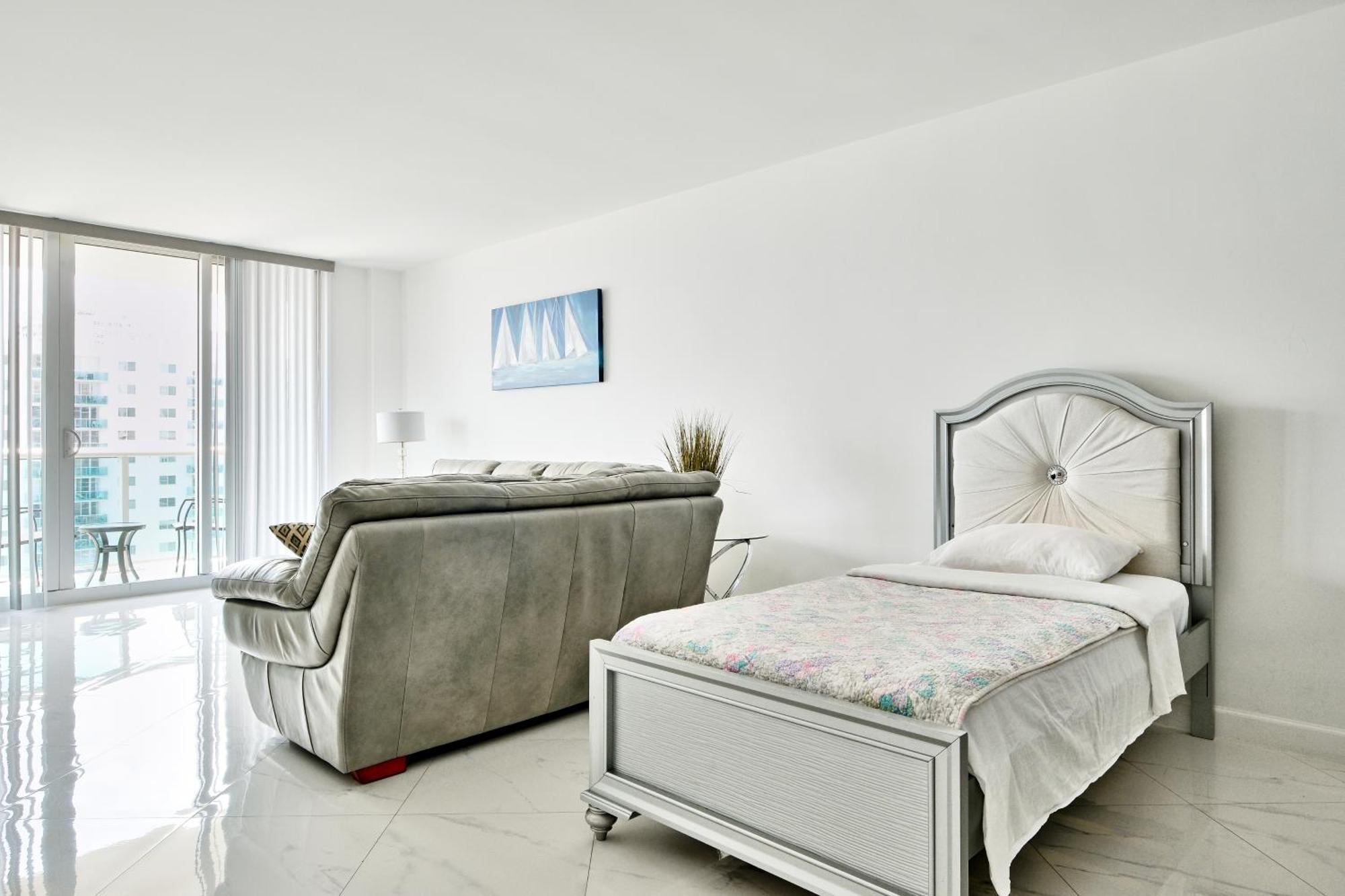 סאני איילס ביץ' Miami Beach Collins Ave Apartments Free Parking חדר תמונה